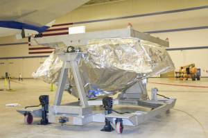 NASA Reinstalls Main Mirror in SOFIA Airborne Observatory