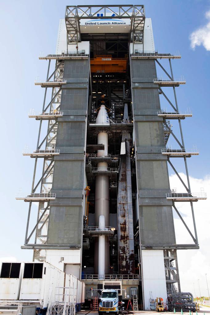 OSIRIS-REx Mated to Atlas V