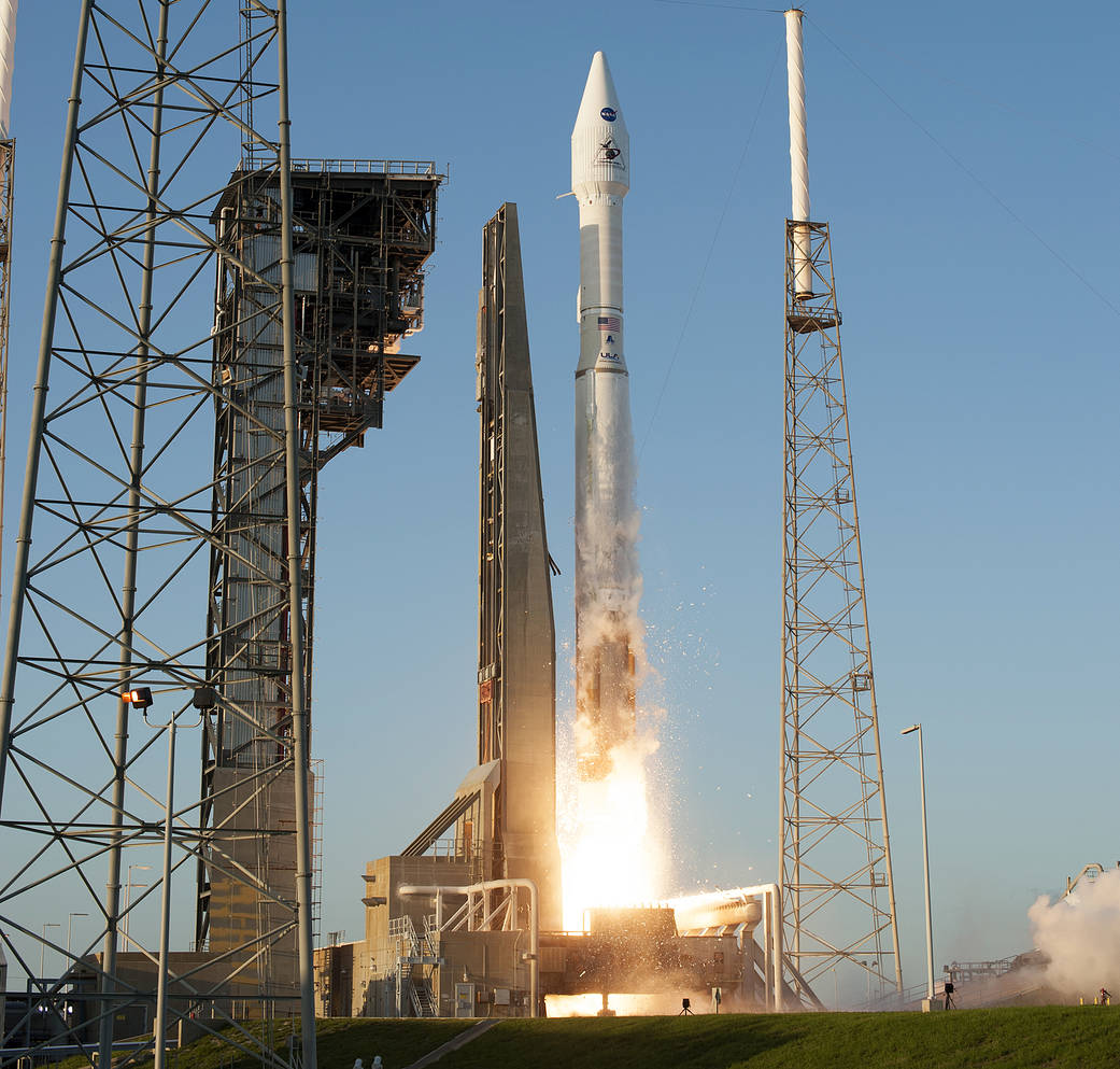 Atlas V Rocket Engines Roar to Life for OSIRIS-Rex