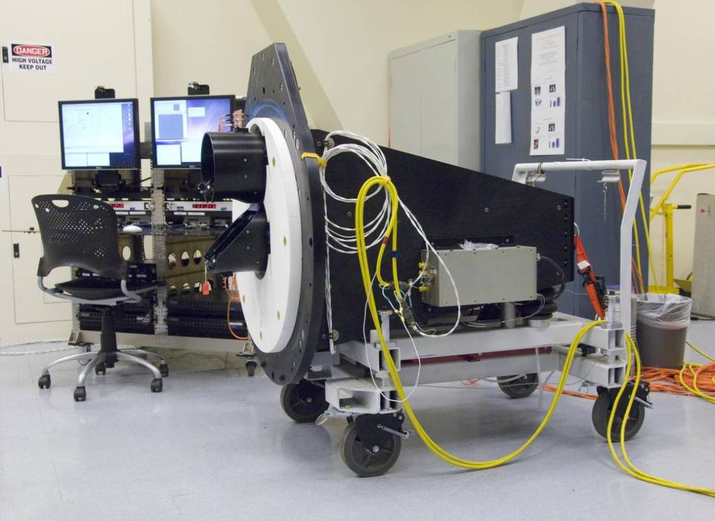 HIPO Photometer Installed on SOFIA Telescope