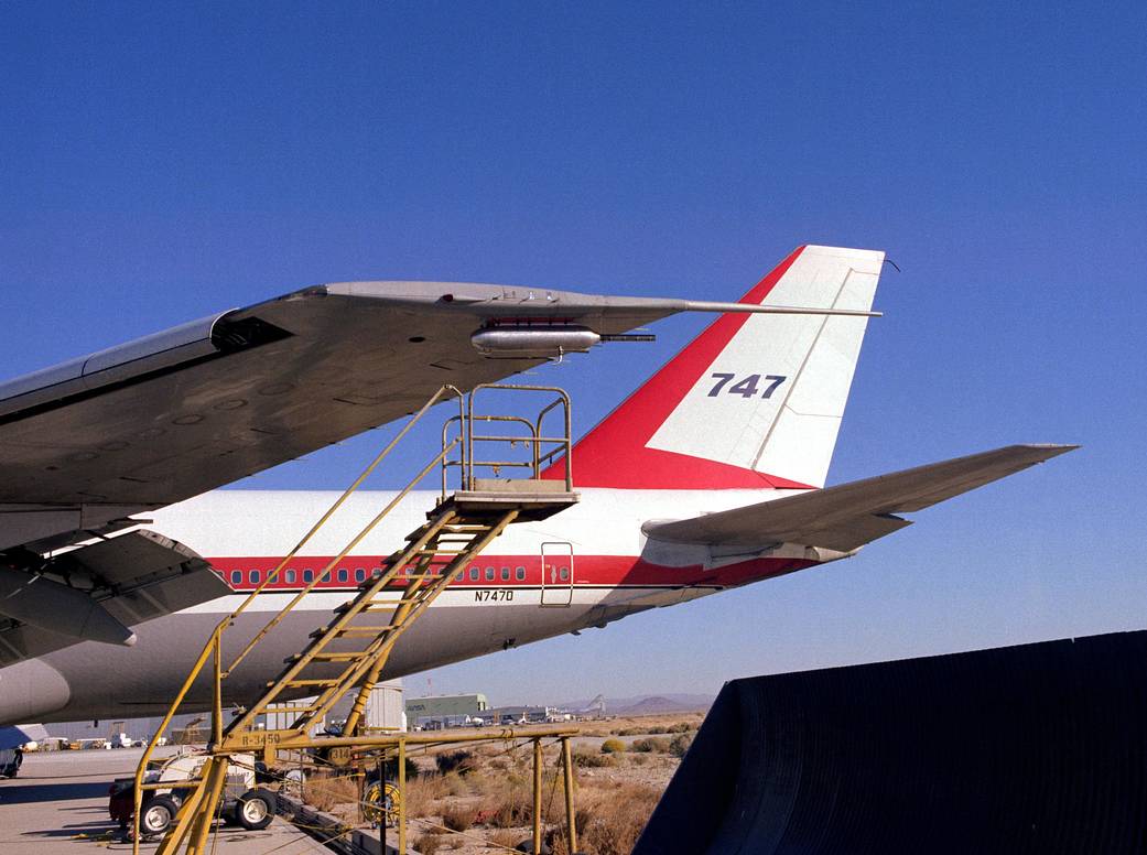 Boeing 747
