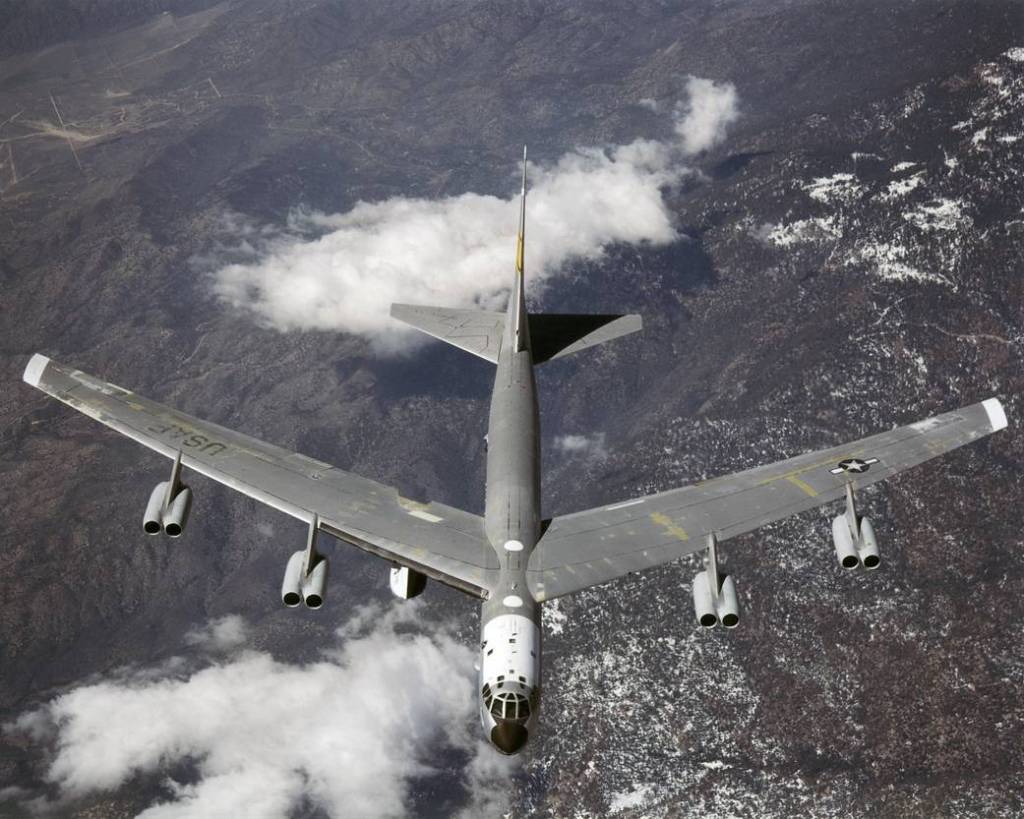 Overhead View of B-52 Stratofortress
