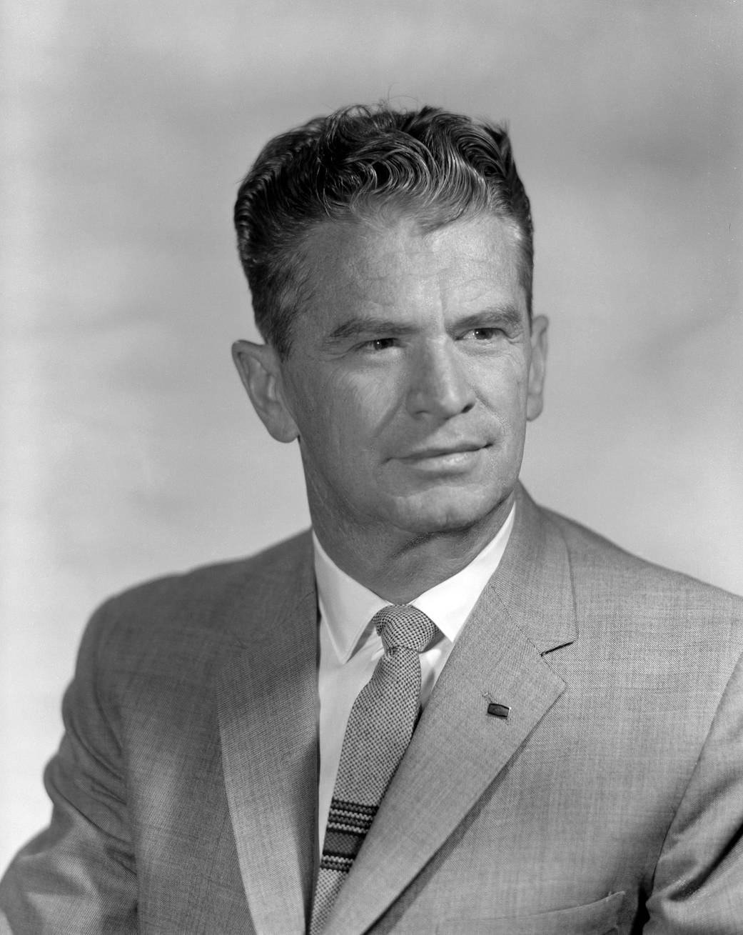 Black and white portrait of former Center Director De Beeler