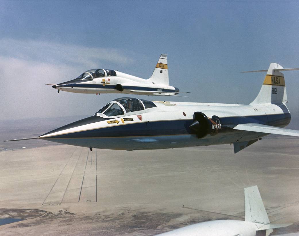F-104 and T-38 in flight