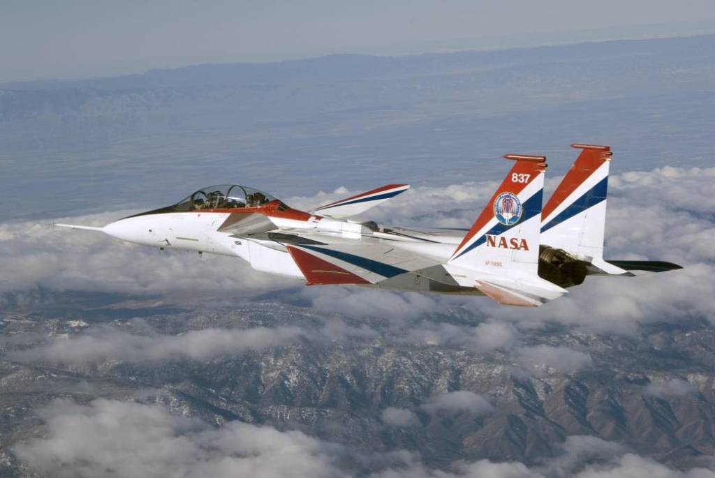 Antennas on SBRDC/ECANS Project Aircraft