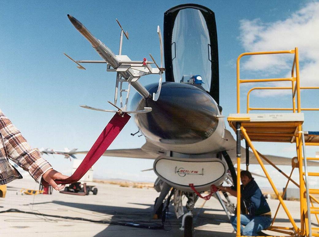 AFTI/F-16 Advanced Fighter Technology Integration