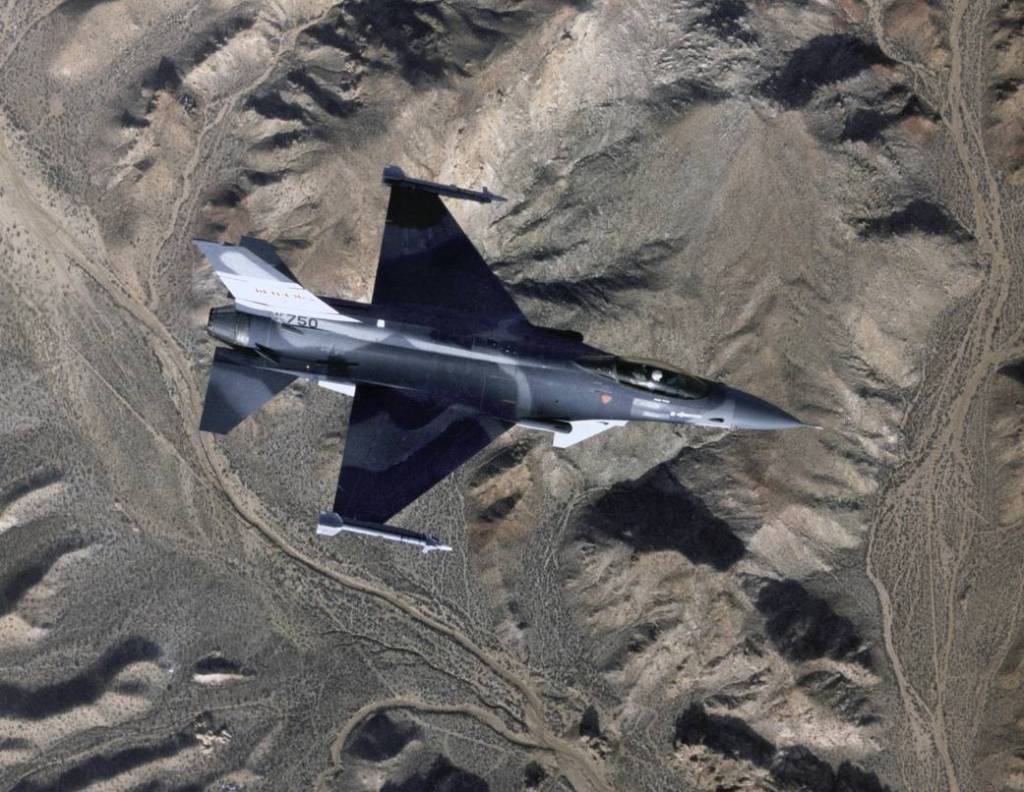 AFTI/F-16 Advanced Fighter Technology Integration
