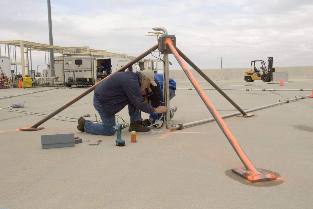 Researchers Prepare Fuel Lines for Fuels Testing Mission on DC-8