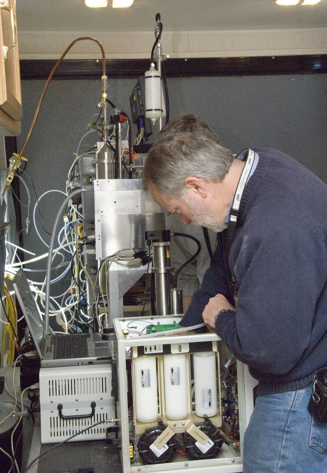 ACCESS Project Scientist Repairs Instrument