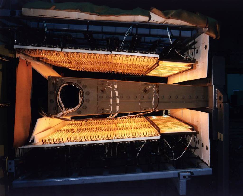 Flight Loads Laboratory