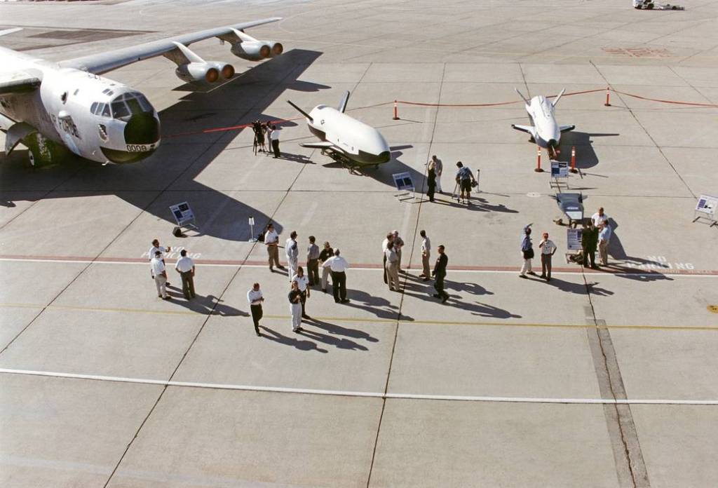 Fleet Aircraft, 2000