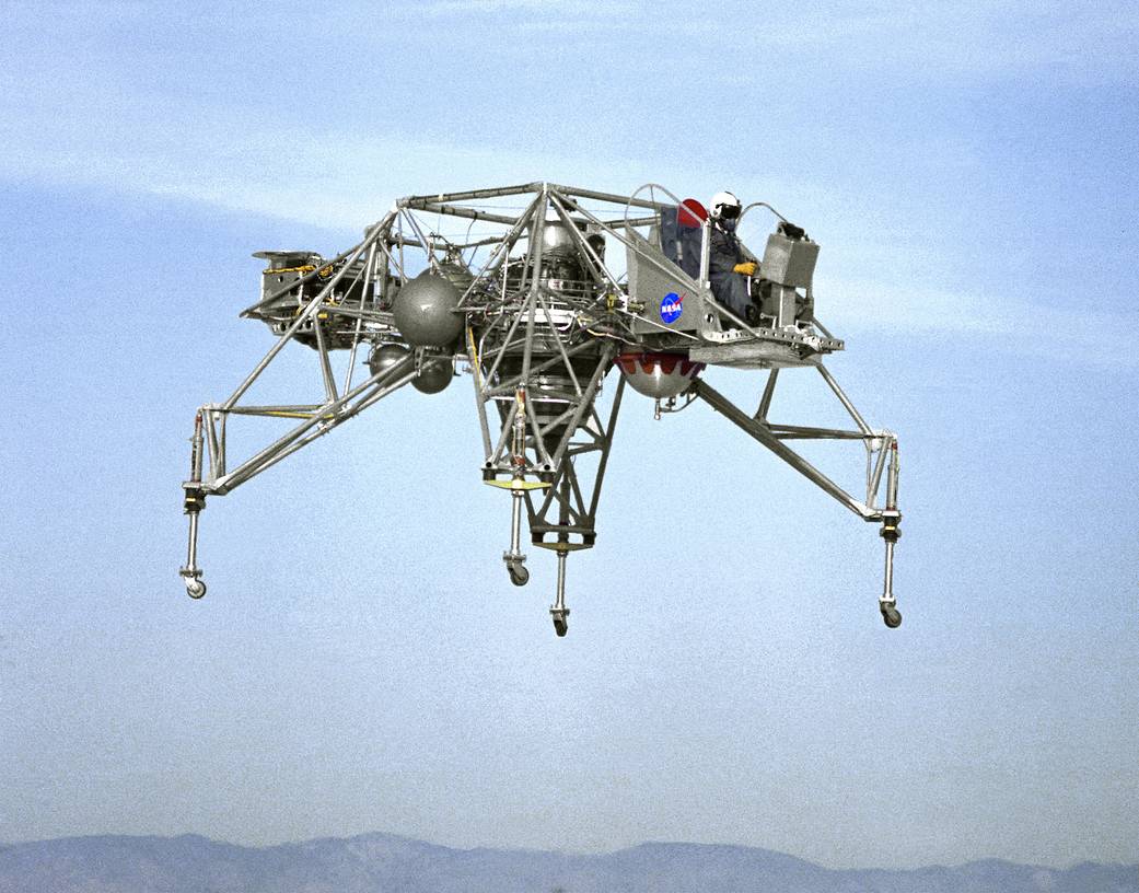 LLRV in flight.