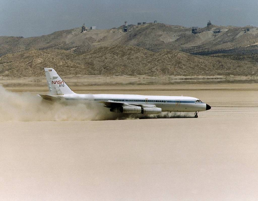 CV-990 Landing Systems Research Aircraft