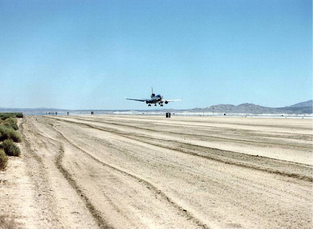 MD-11 Propulsion Controlled Aircraft