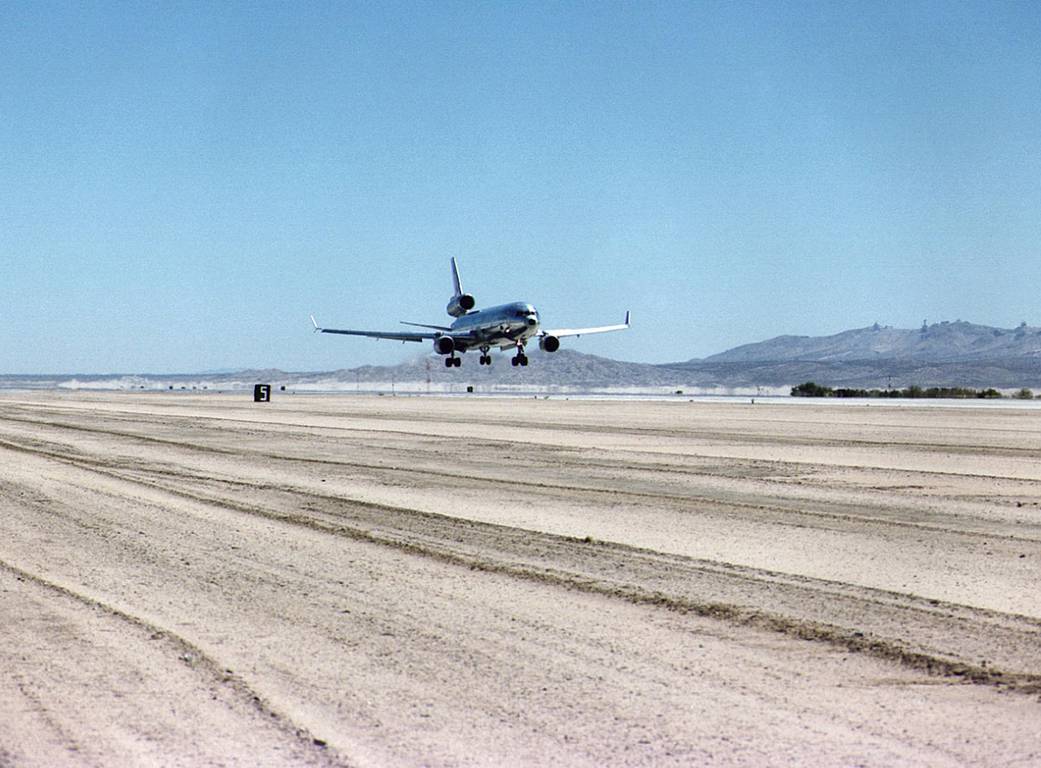 MD-11 Propulsion Controlled Aircraft