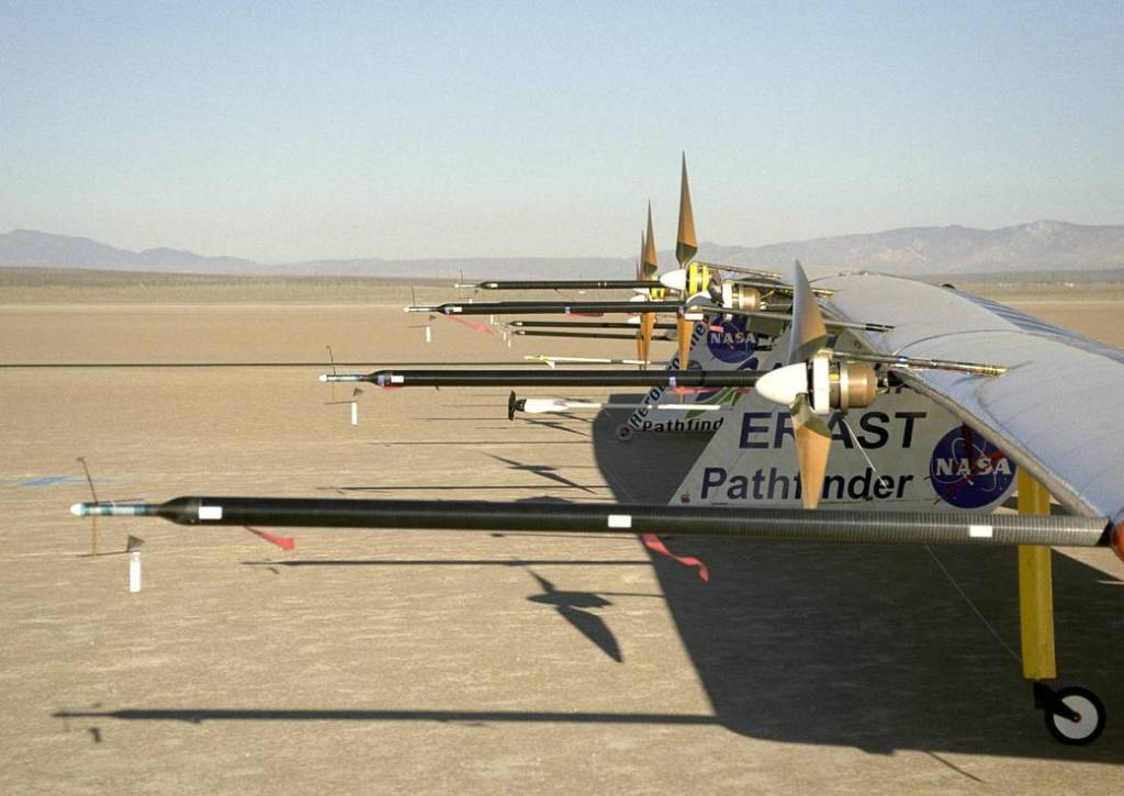 Boom-Mounted Instruments Measure Air Turbulence