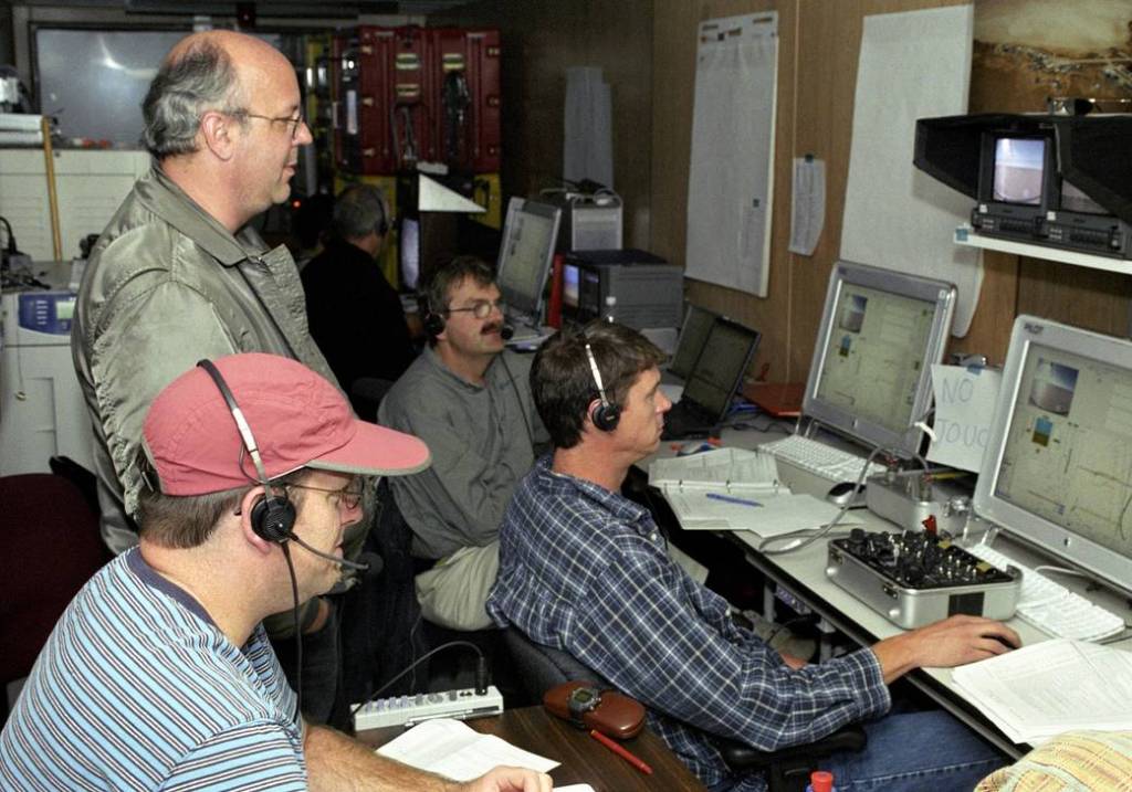 AeroVironment Crew Monitors Flight
