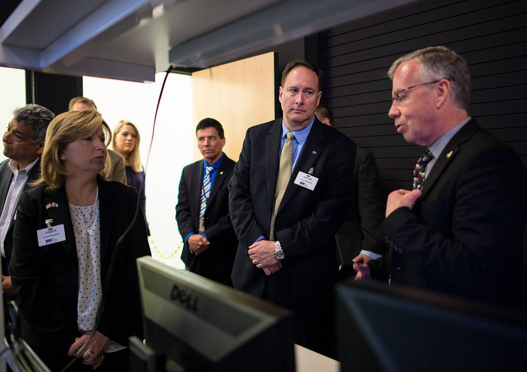 Acting NASA administrator Lightfoot speaks with Sierra Nevada staff