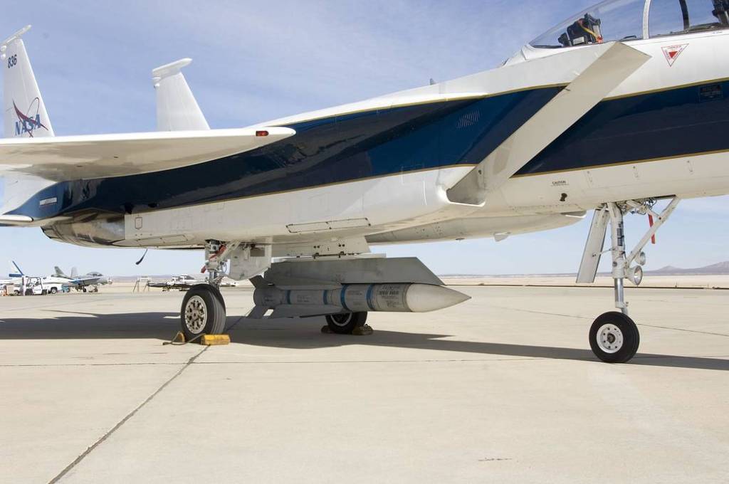 Phoenix Missile Hypersonic Testbed