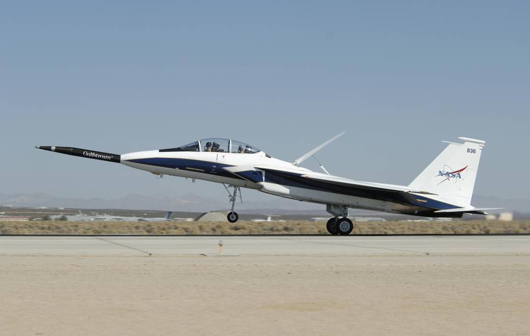 Landing After First-Flight Evaluation of Quiet Spike