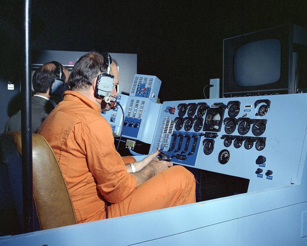 Flight Simulators - HiMAT Remotely Piloted Research Vehicle