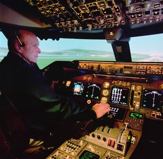 MD-11 Flight Simulator with Gordon Fullerton at the Controls