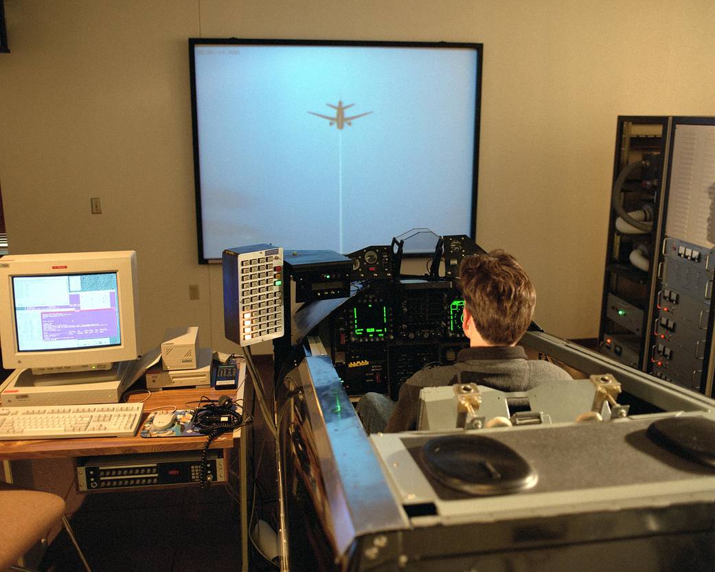 Flight Simulators - Eclipse Tow Launch Demonstration Project