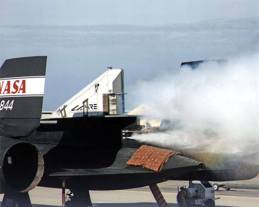 Ground Cold Flow Test of LASRE