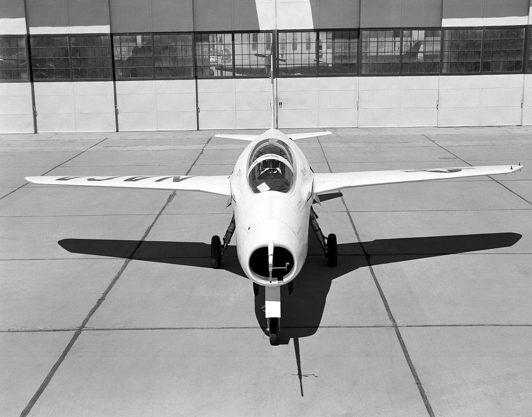 X-5 with Pitot-Static Probe