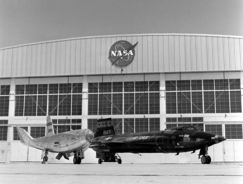 HL-10 and X-15A-2