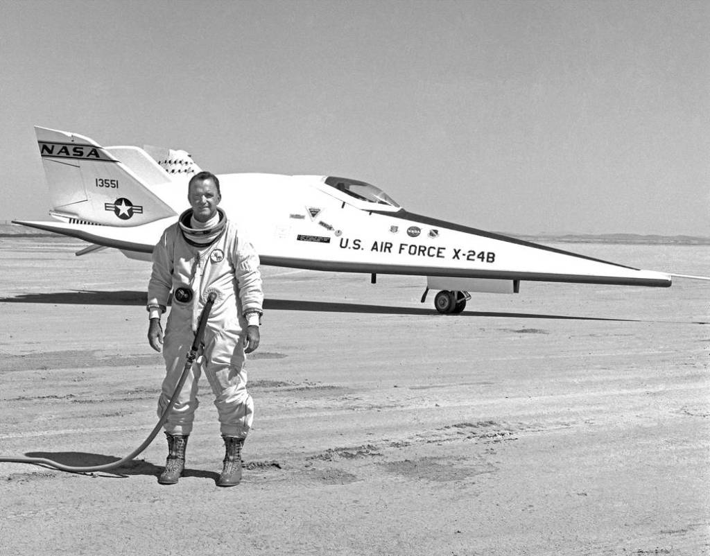 Research Pilot Bill Dana and the X-24B