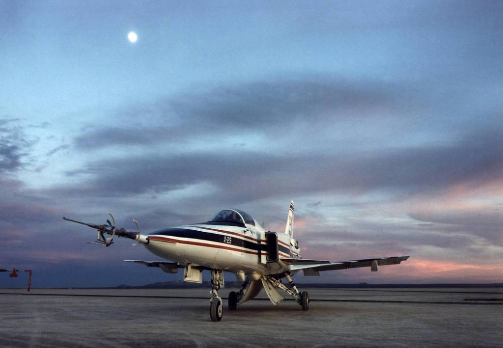 Early Morning Shot of X-29