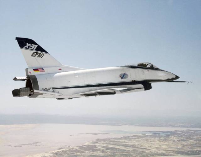 X-31 Ship #2 Flies over Edwards Air Force Base
