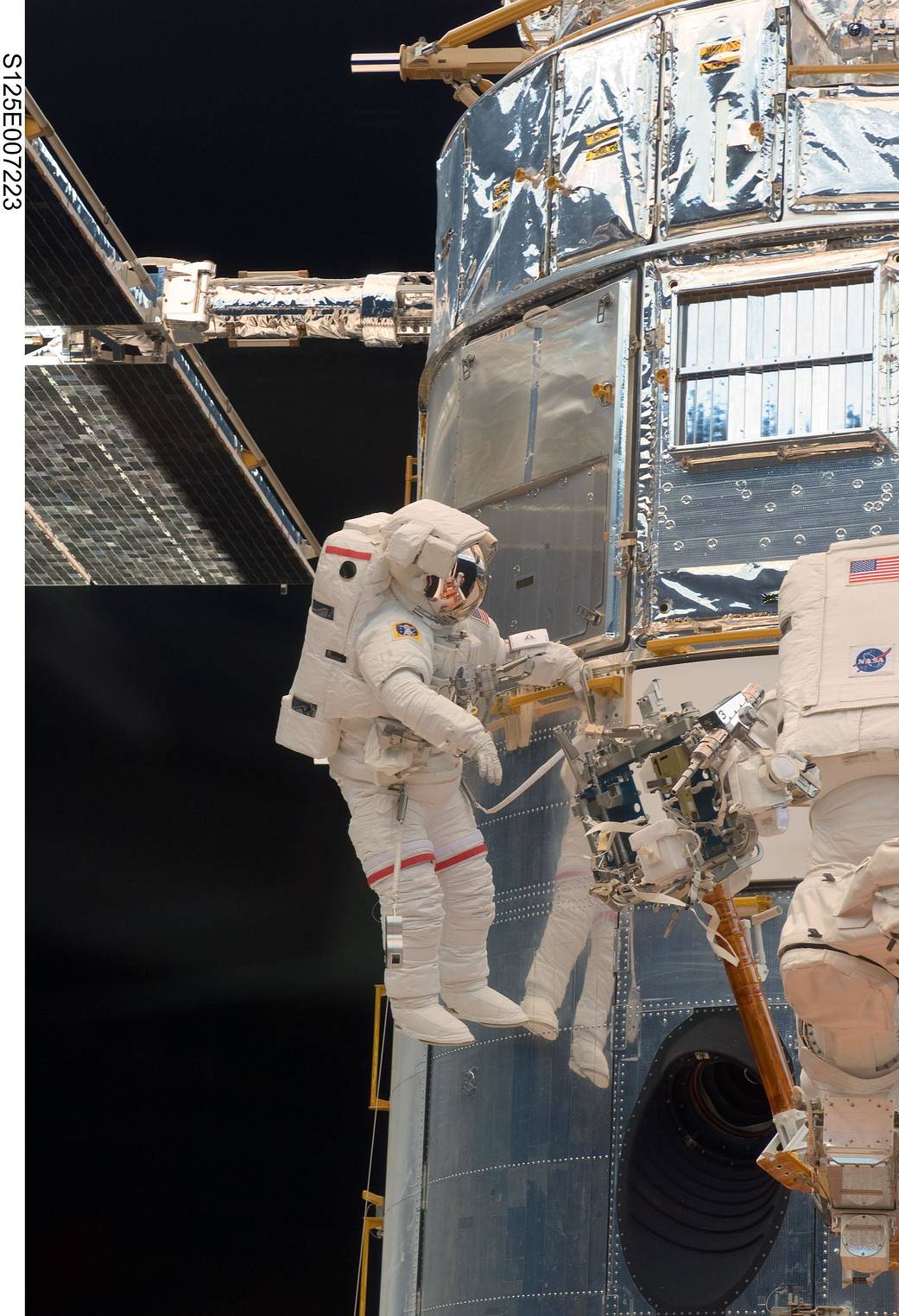 A Week of Work on the Hubble Telescope - NASA