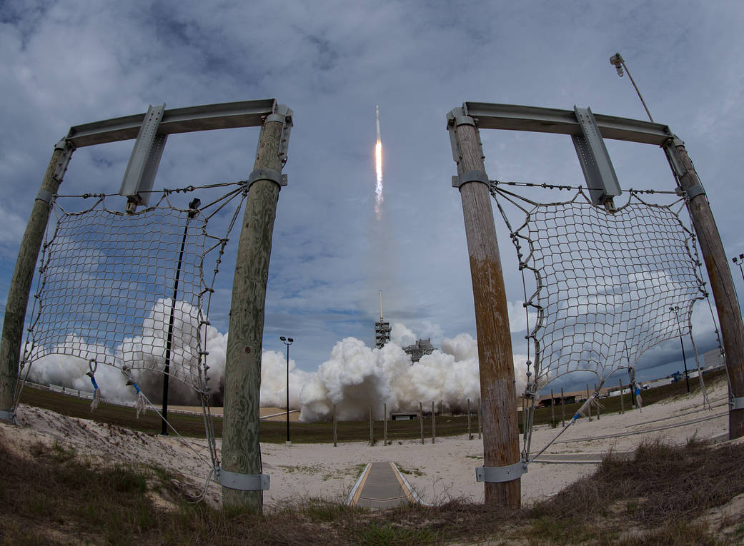 Liftoff of SpaceX Falcon 9 rocket