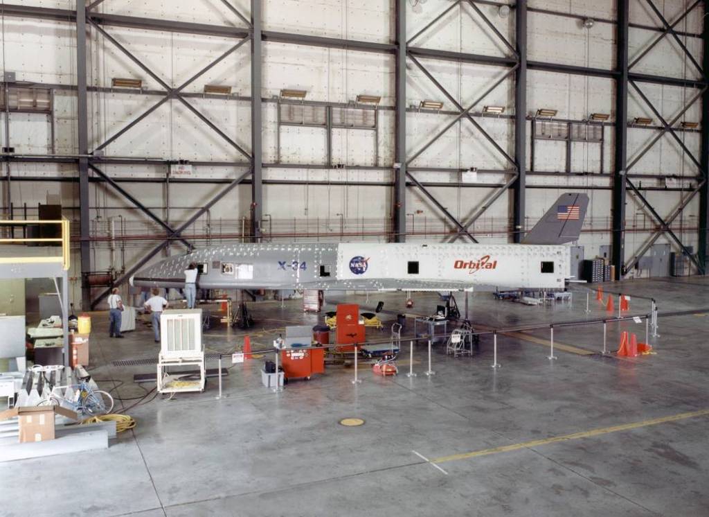 X-34 All-Composite Body with a One-Piece Delta Wing Design
