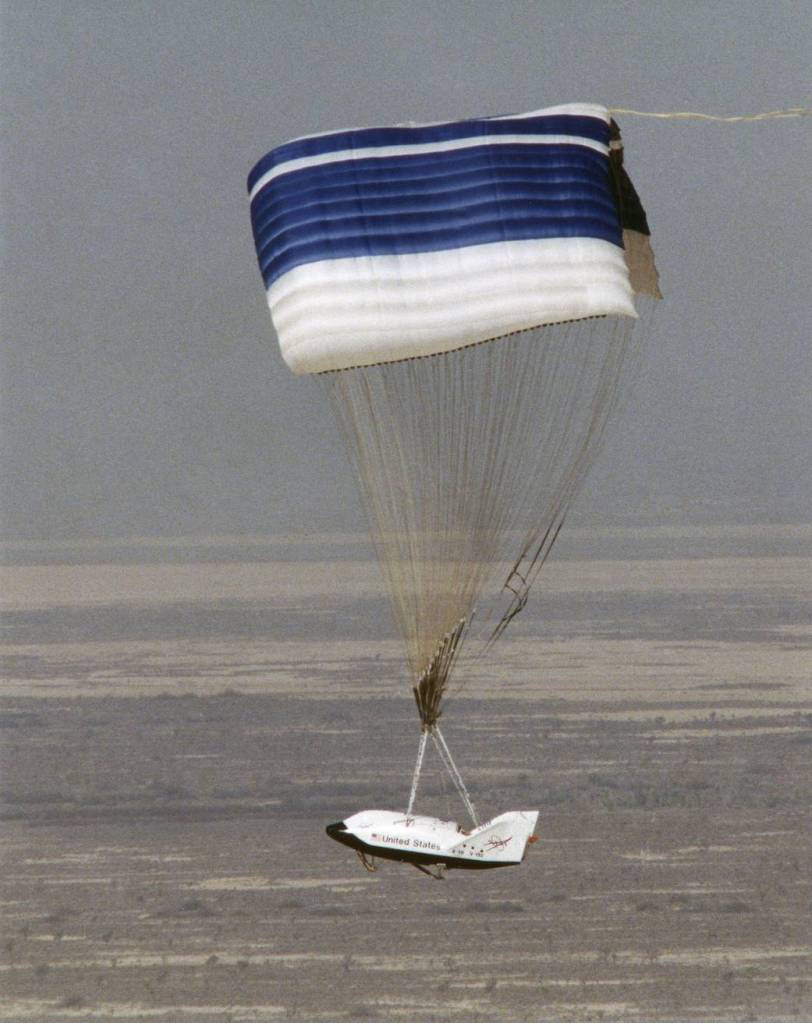 X-38 Descends Toward Lakebed Landing