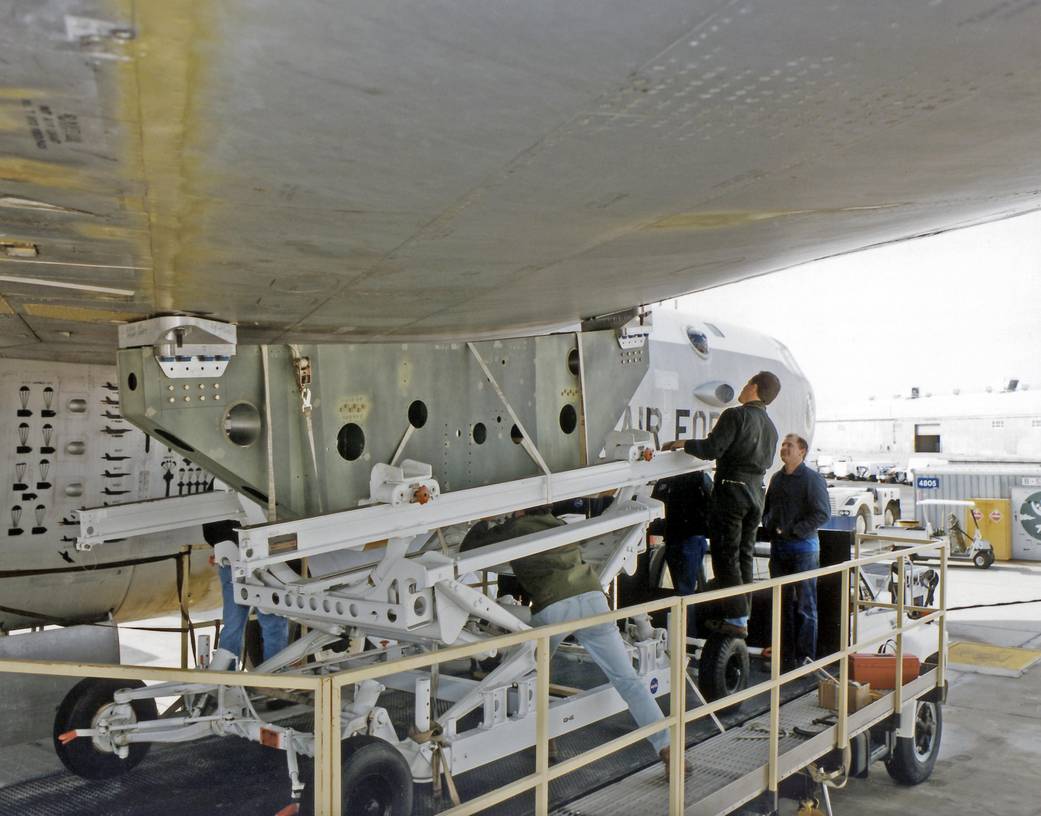 Fit-Check for the 1,200-lb Steel Pylon on B-52