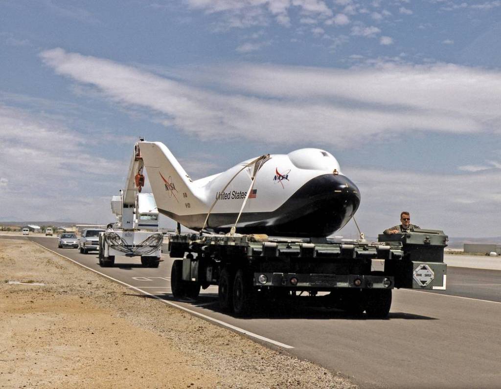 X-38 Transported to DFRC after C-17 Delivery