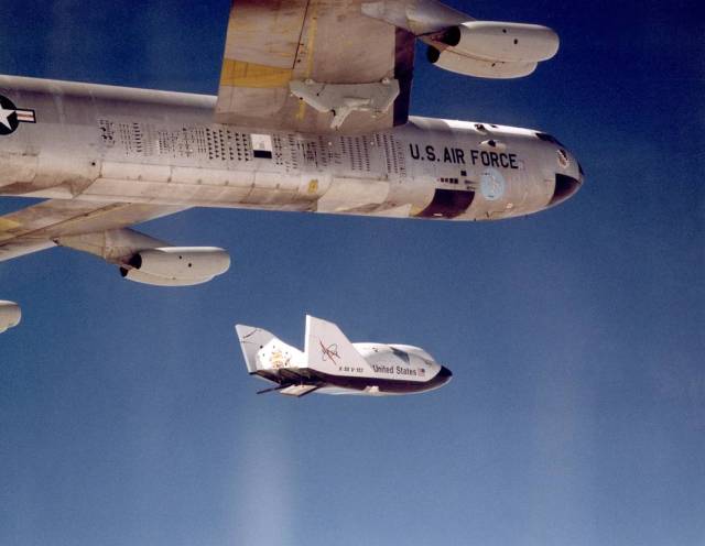 X-38 being dropped by B-52.