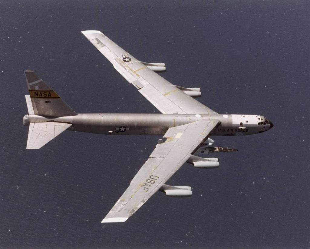 First Captive-Carry Flight of X-43A and Pegasus Booster Rocket