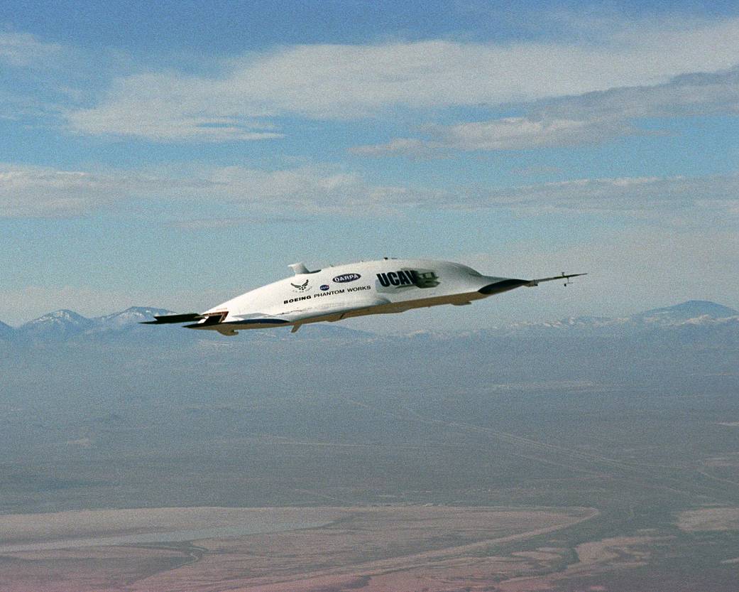 Dryden Supported the Boeing/DARPA Team for X-45A Flights