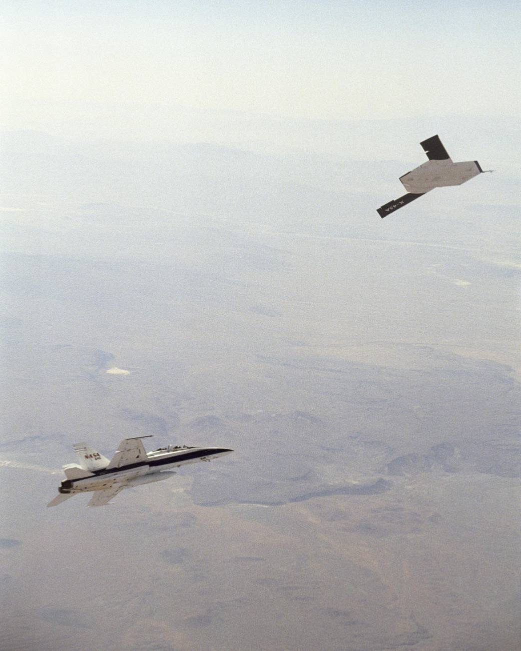 F/A-18 Chase for X-45A Demonstration Flight