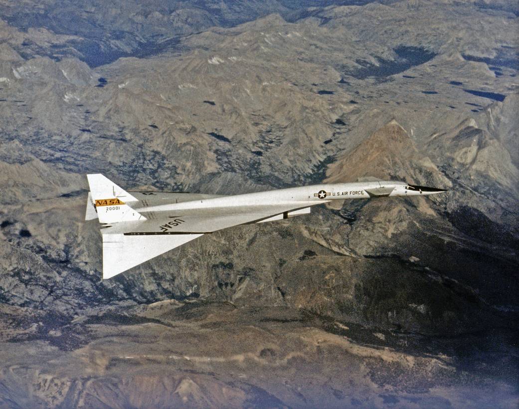 XB-70 Valkyrie in Cruise Configuration