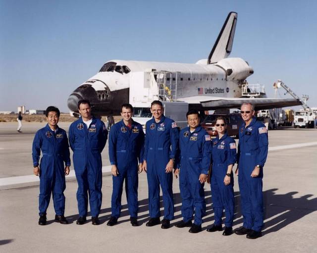 <strong>Oct.</strong> <strong>24,</strong> <strong>2000:</strong> Pilot Pam Melroy, now NASA's deputy administrator, is among the seven-member crew of the Space Shuttle Discovery STS-92 mission that lands at Edwards, California.