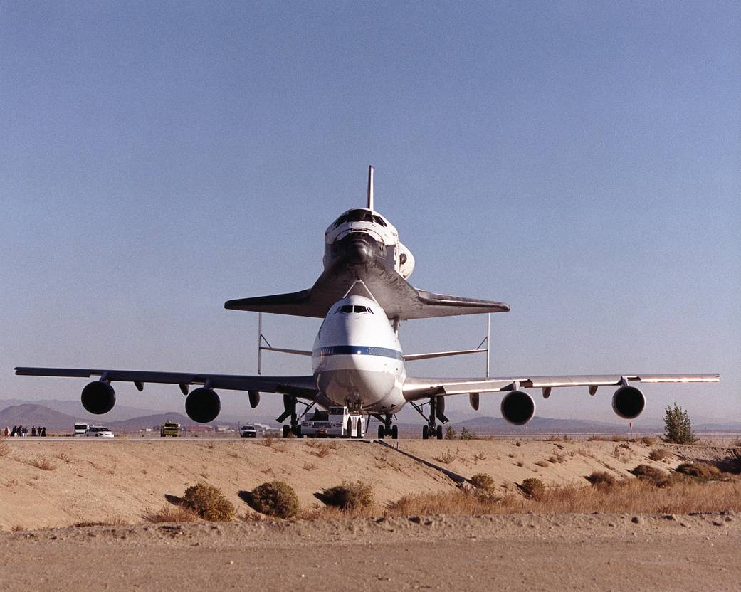 STS-92 Discovery Atop the 747 Shuttle Carrier Aircraft