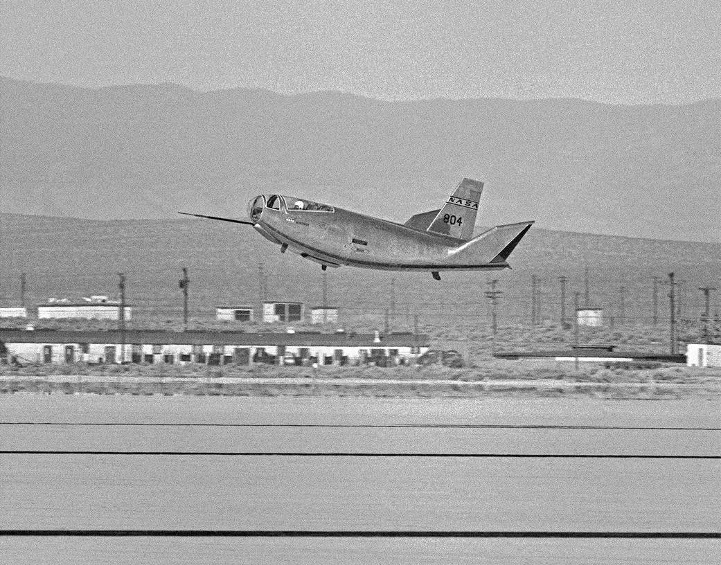 HL-10 Lifting Body