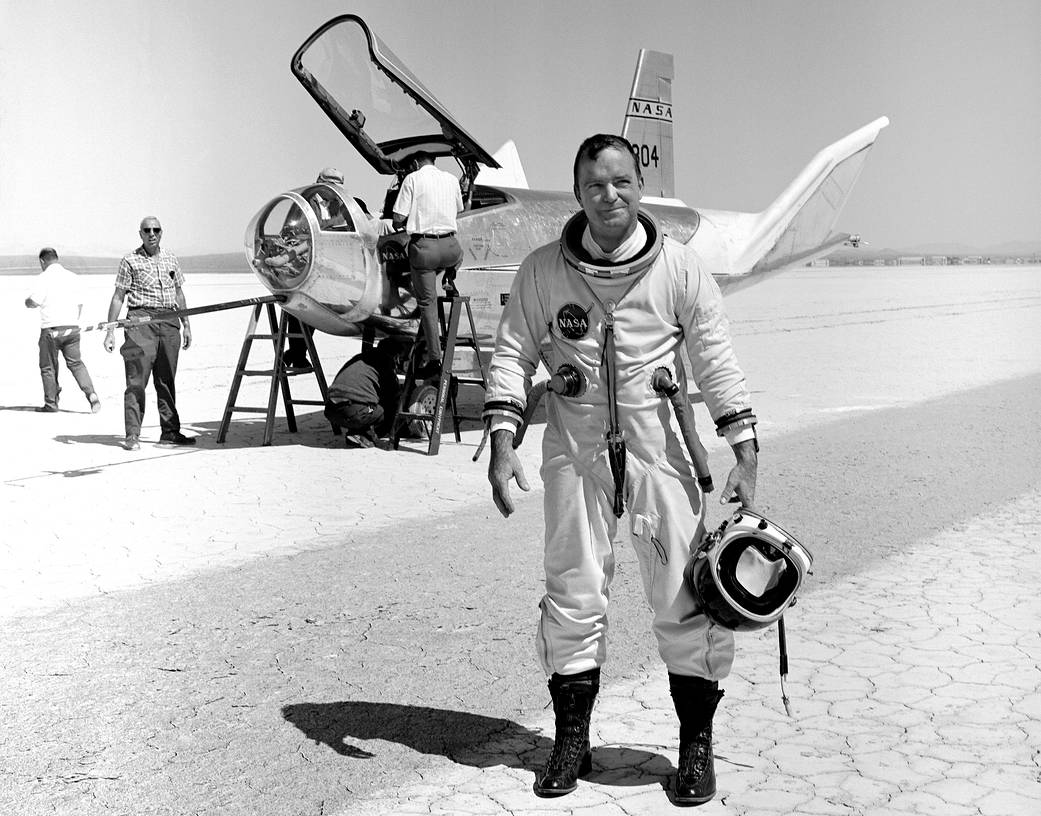HL-10 Lifting Body