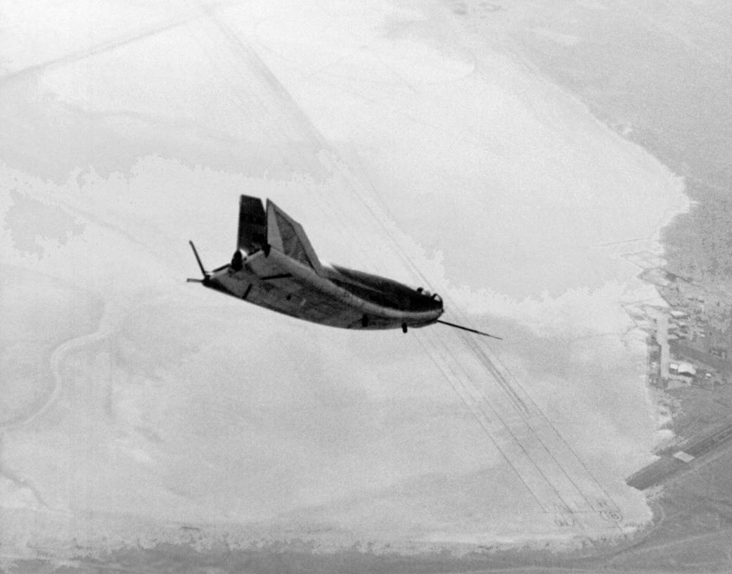 HL-10 Lifting Body