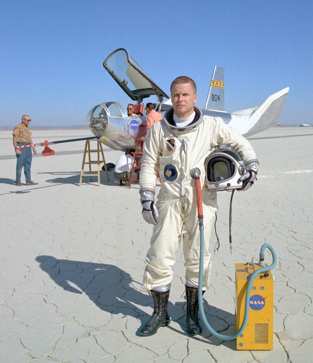 HL-10 Lifting Body
